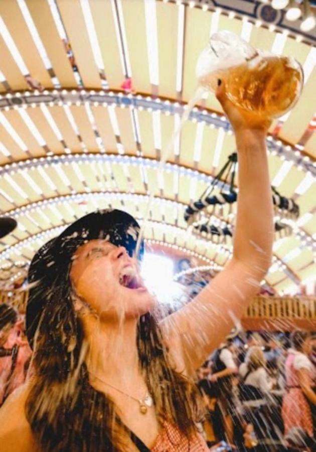 Hotel Allyouneed Oktoberfest Basic Camping Monaco di Baviera Esterno foto